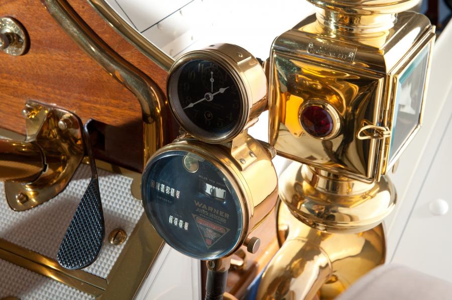 Детали экстерьера Simplex Model 50 4-Passenger Tourabout 1911 года  (фото 10 из 42)